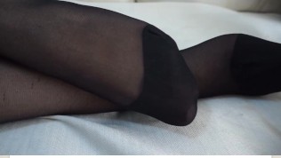 FEET – NYLON – PANTYHOSE – VI