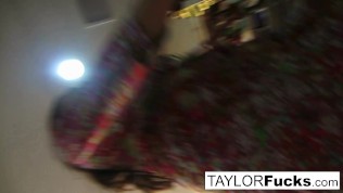 Taylor’s hot lesbian threesome